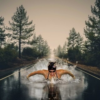 子供へのバタフライの教え方 手やキックのコツを覚えるための4つの練習法 スイスイ坊や